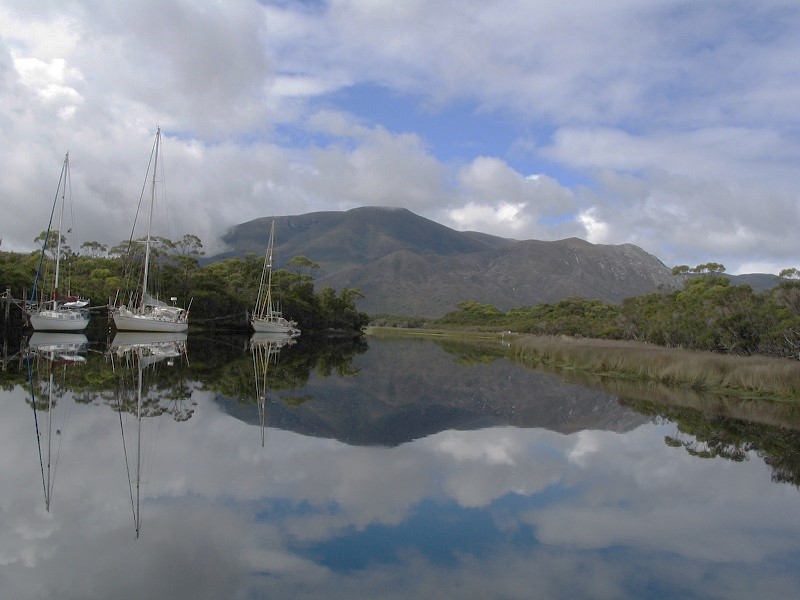 Quiet harbour in Tasmanian wilderness